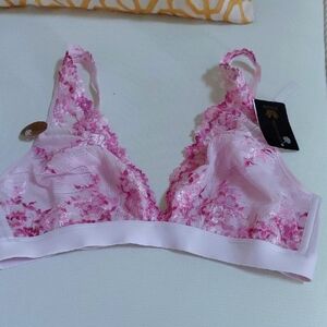 Wacoal Pink Floral Lace Bralette